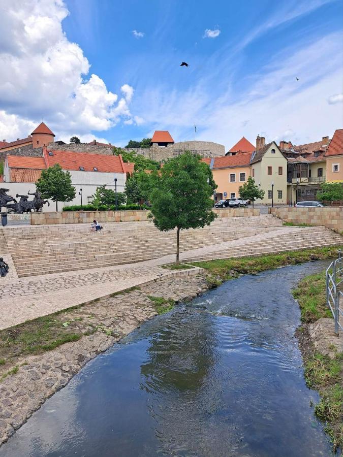 Bb21 - Centre Eger