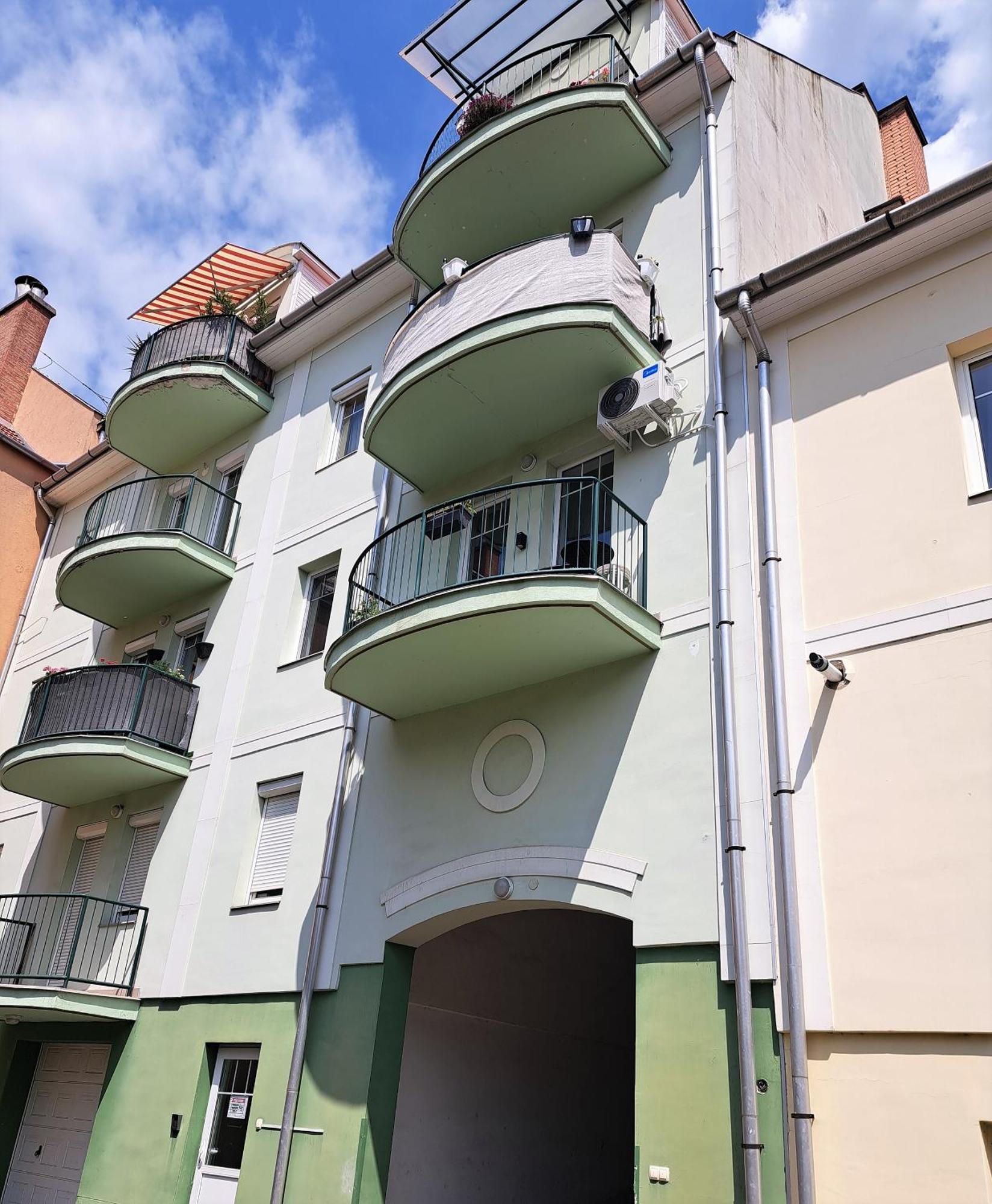 Bb21 - Centre * Eger